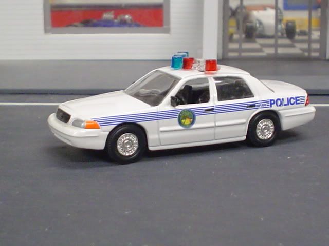 Lapd police ford crown victoria cruiser #8