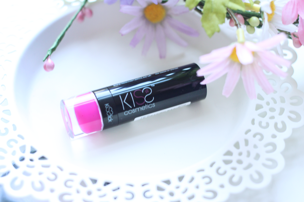 A picture of a KISS cosmetics lipstick