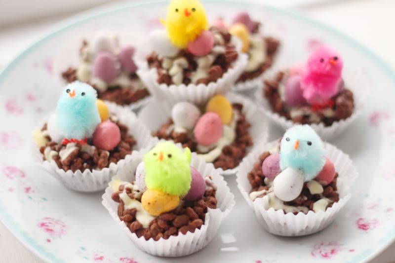 Easter nest cakes