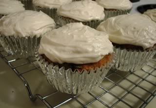 Vegan Carrot Cake Cupcakes w/Cream Cheese Frosting!