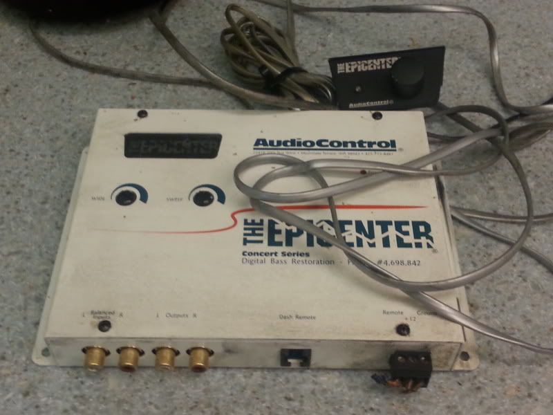 * Old School Car Audio Epic Center SubControl and Alpine EraG320