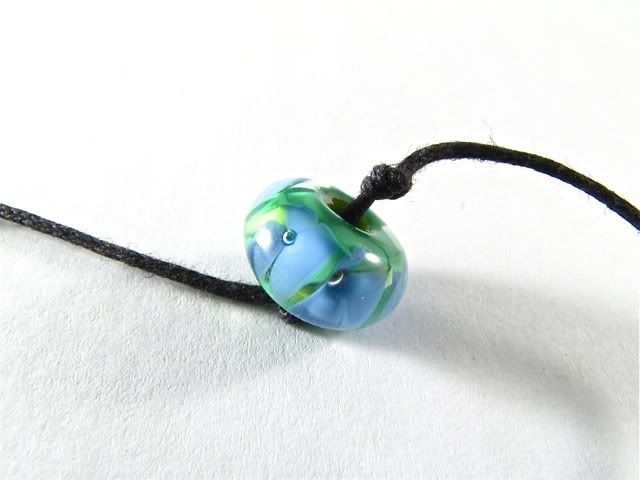 Blue and Green Floral Glass Bead Bracelet