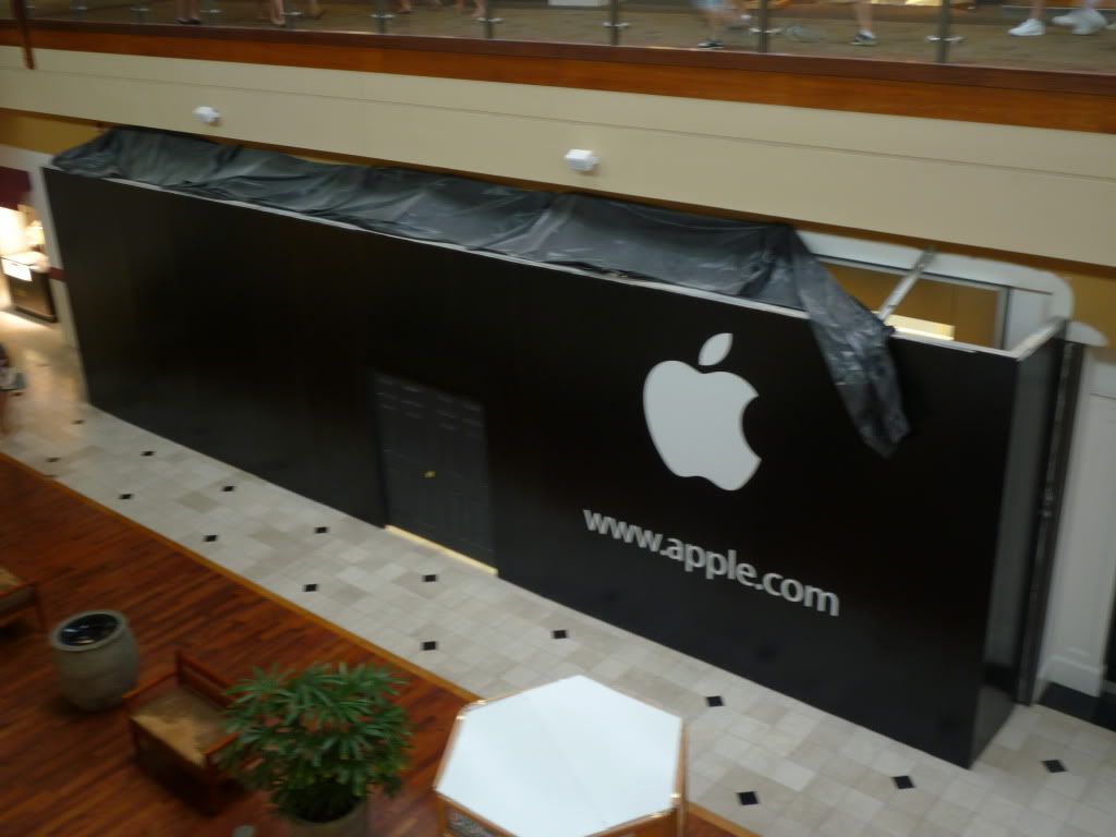 Apple going to Haywood Mall. (Charleston, Greenville business, rain