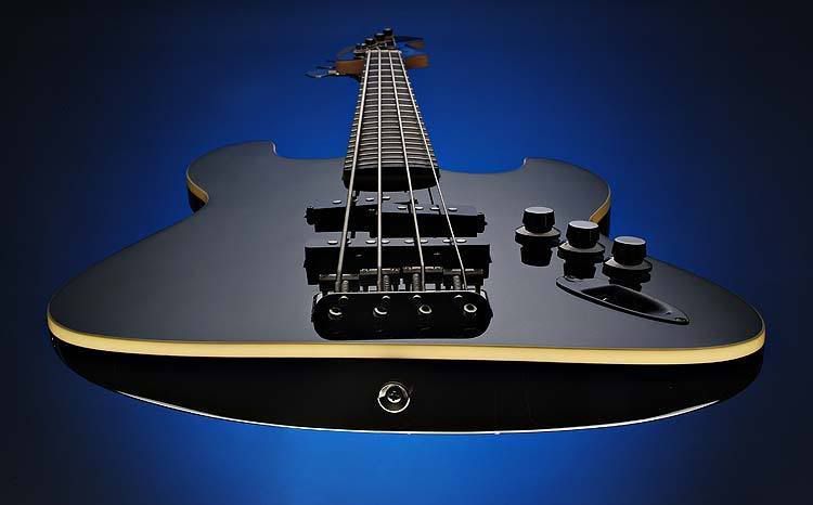 http://i48.photobucket.com/albums/f223/MabzJunk/4w/characters/instruments/Fender-Aerodyne-jazz2.jpg