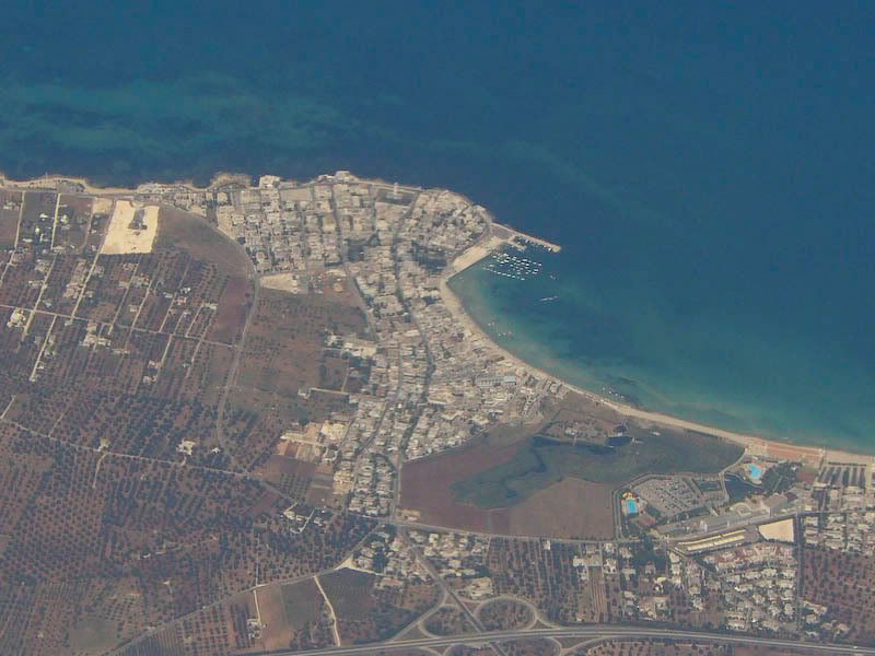 LIN-ATHLug08-17.jpg
