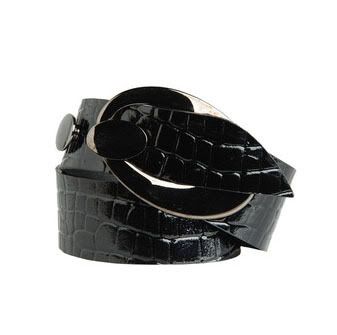 http://i48.photobucket.com/albums/f227/viola_k/black_patent_95.jpg