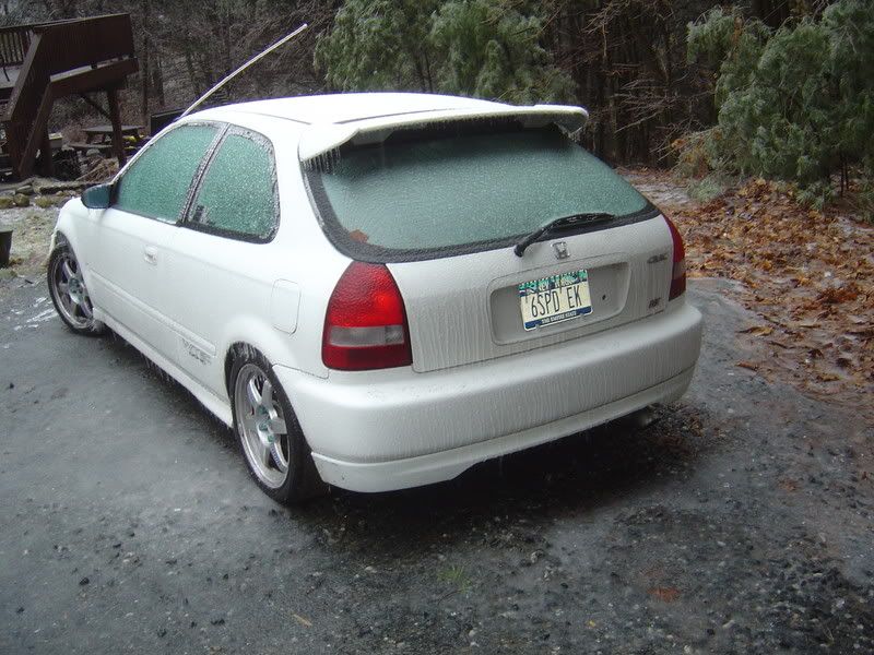 http://i48.photobucket.com/albums/f228/6spd_ek/civic006.jpg