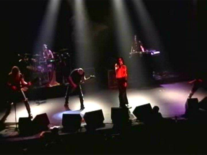 Dimmu Borgir - Santiago De Chile August 19th 2001  stage