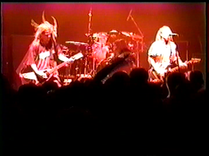soulfly  09/28/98  Odeon Concert Club Cleveland, OH -2 photo PDVD_450.png