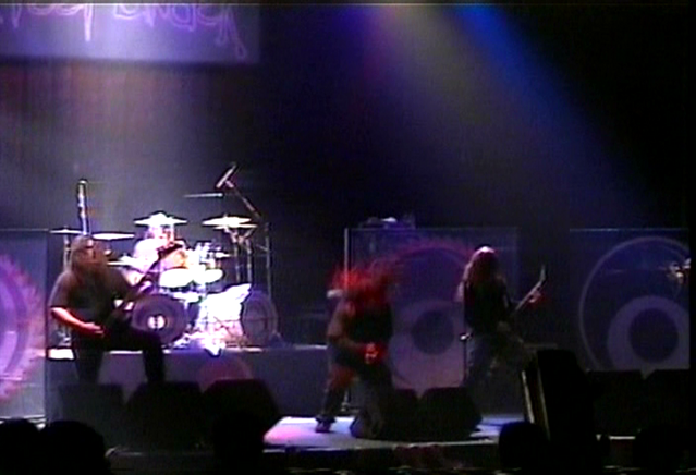 Six feet under 2.4.2000