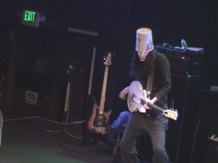 Buckethead (solo) January 27, 2012 The Catalyst Santa Cruz, CA guitazer photo vlcsnap-2013-08-12-10h11m33s191.png