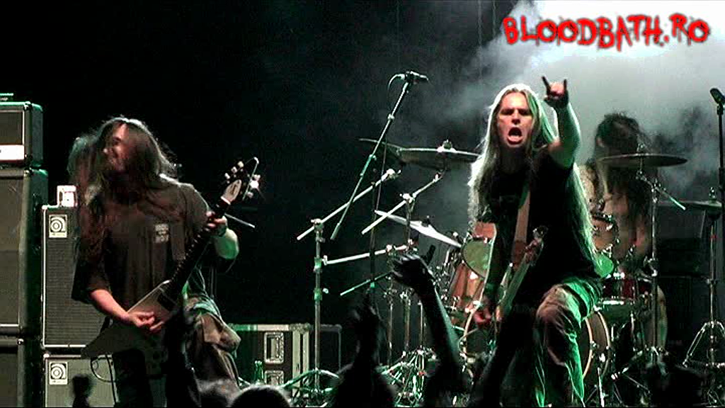 E Force - Live @ OST Mountain Fest 2011   23 July 2011 place: Cetatea Rasnov, Rosenau, Romania photo vlcsnap-2013-08-15-21h38m43s230.png