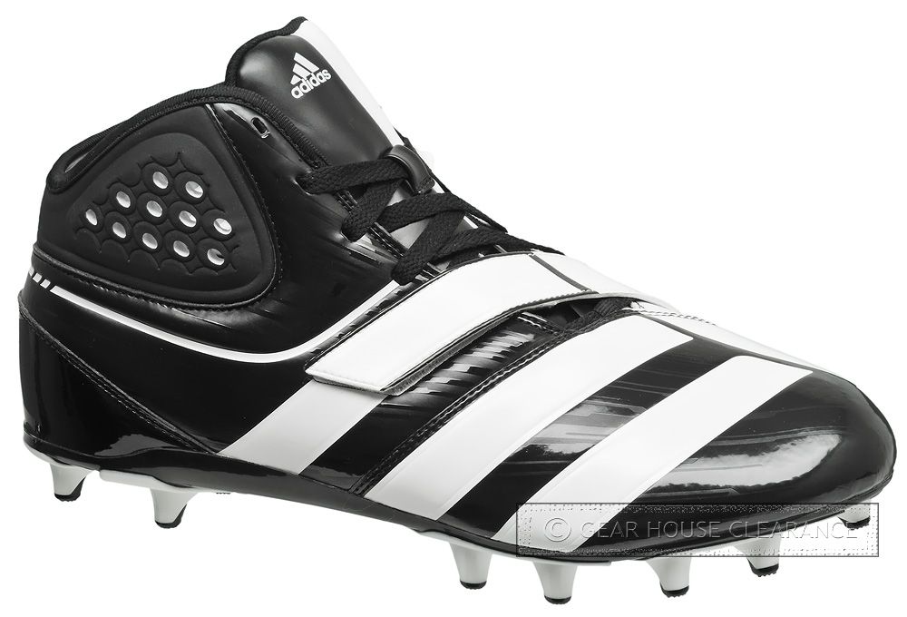 extra wide mens football cleats