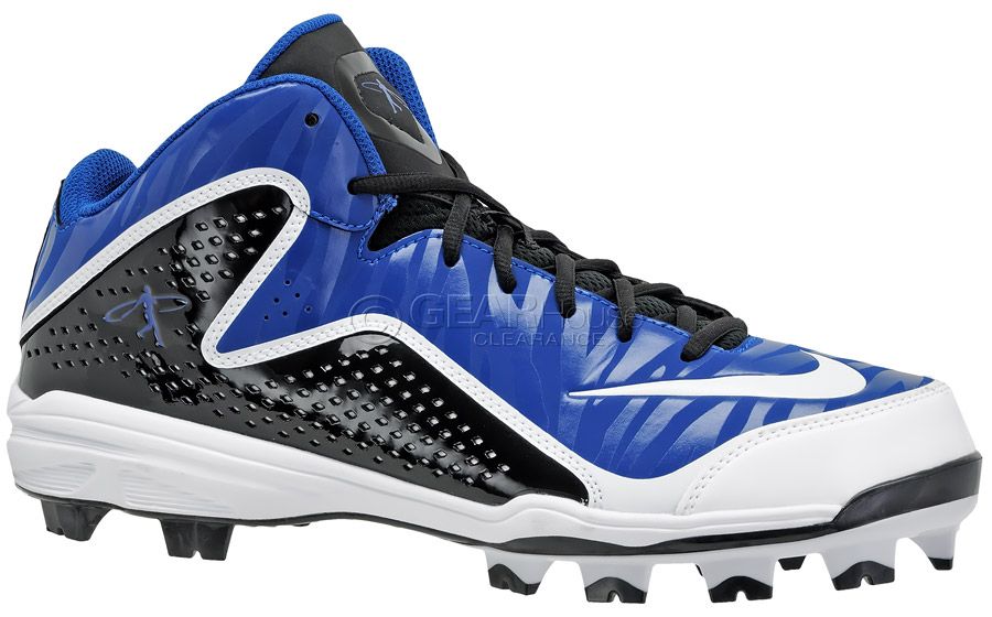 nike swingman cleats