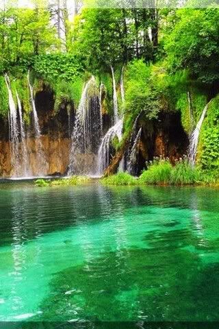 Waterfalls320x480.jpg