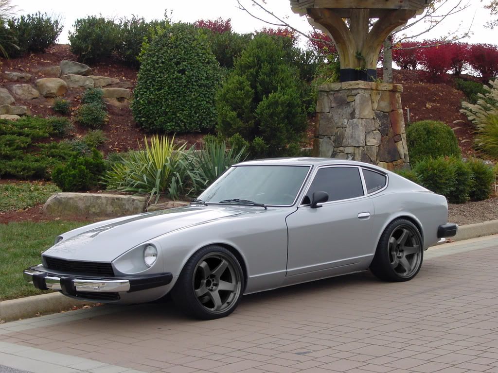 http://i48.photobucket.com/albums/f238/2X3M4U/Datsun.jpg