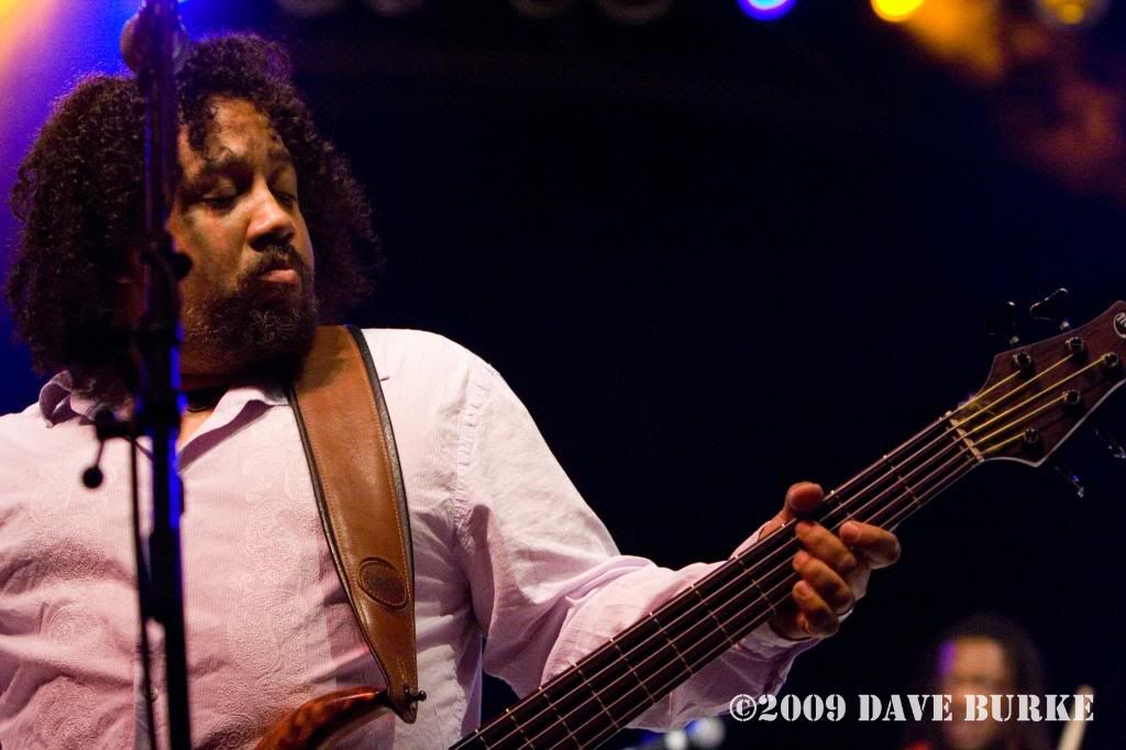 IMAGE: http://i48.photobucket.com/albums/f242/dmb70/Rusted%20Root%207-23-09/IMG_3926copy.jpg