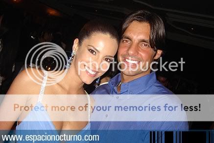 http://i48.photobucket.com/albums/f215/albalonga/After20Party20Miss20Venezuela.jpg