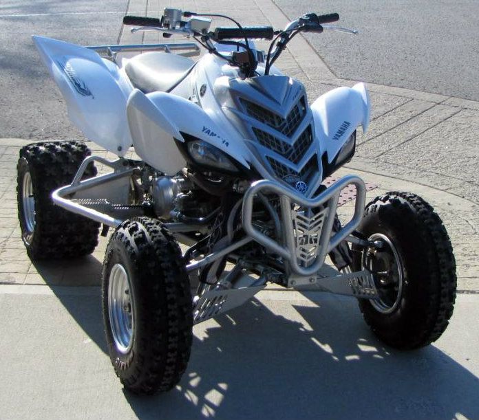 2006 Yamaha Raptor 700R BETTER THAN NEW! SUPER LOW HRS ALL OF THE BEST ...