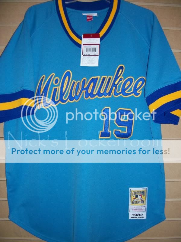   Mitchell & Ness 1982 Milwaukee Brewers Robin Yount Throwback Jersey 44